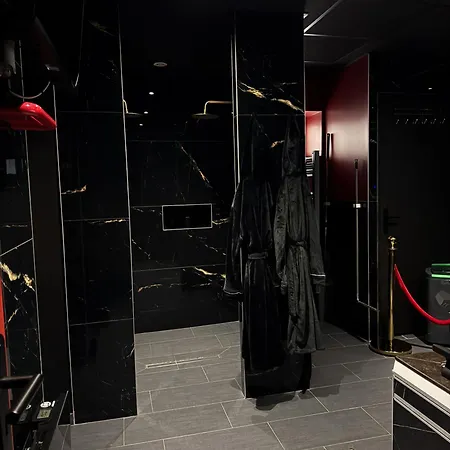 Hollywood Jacuzzi - Cinema * Château-Thierry